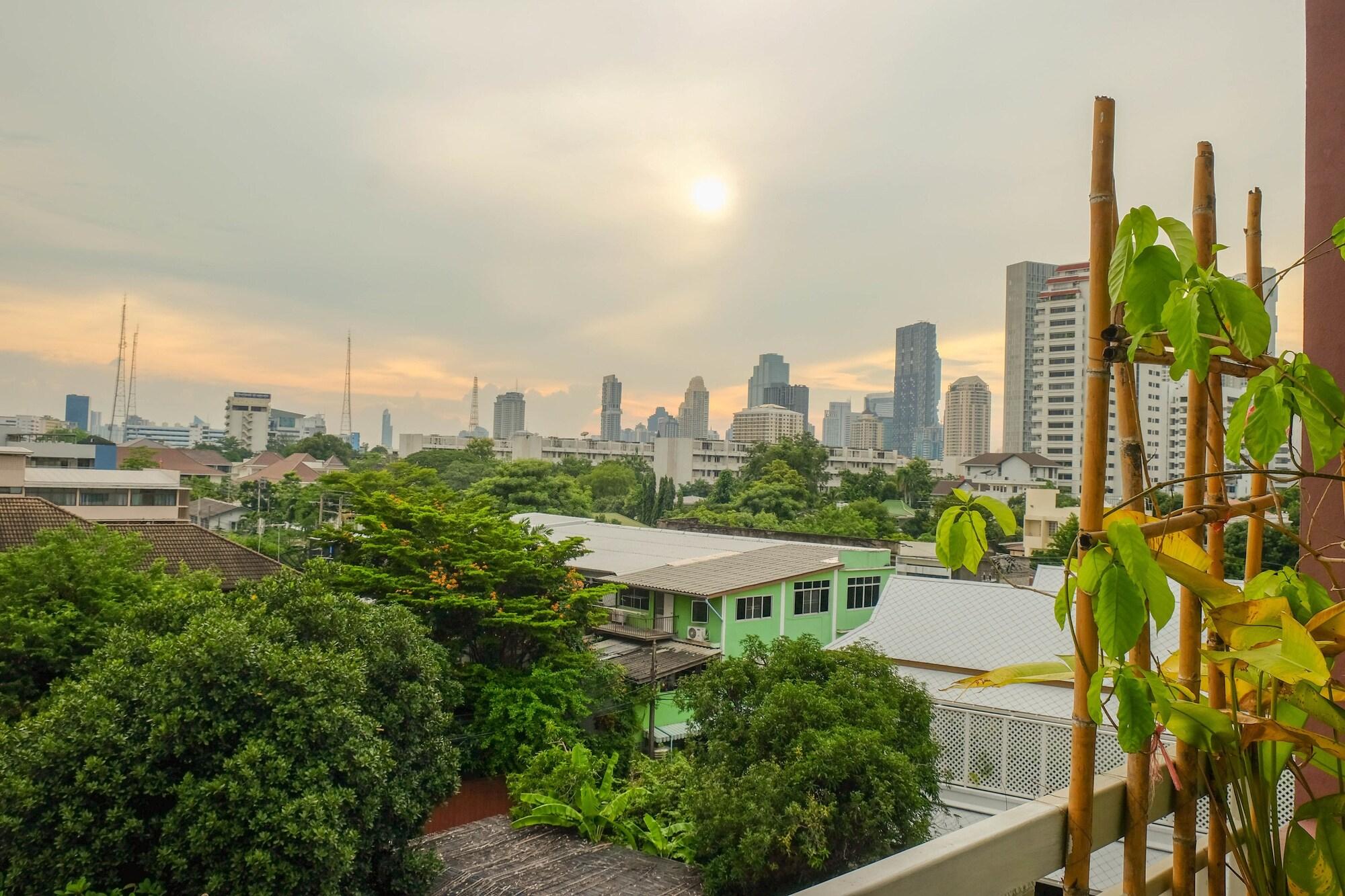 Baansabai Ramaiv Aparthotel Bangkok Ngoại thất bức ảnh